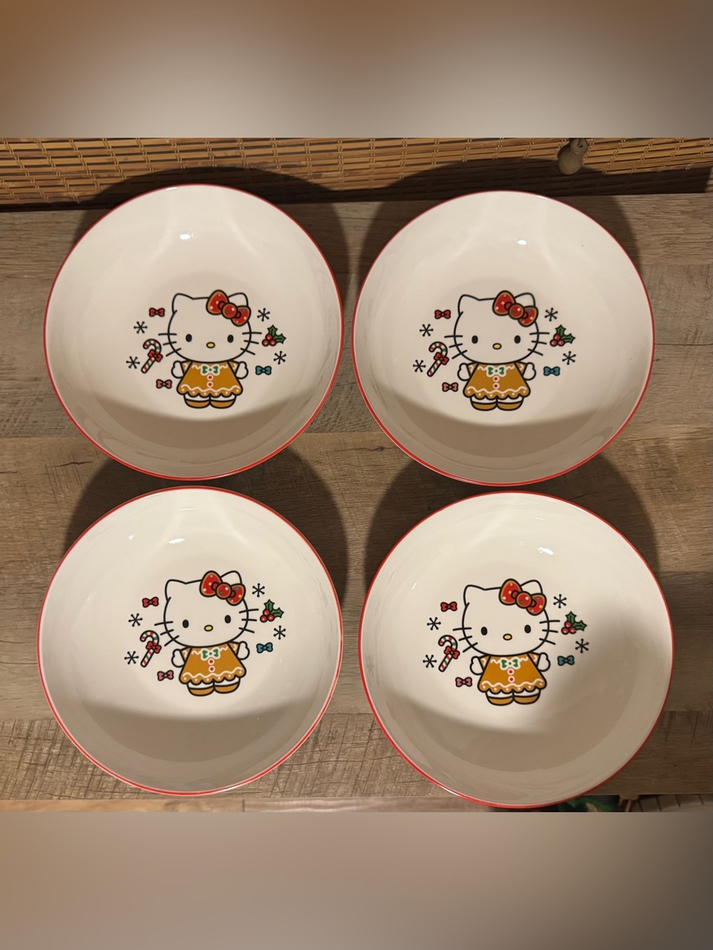 Sanrio Hello Kitty Christmas Gingerbread Ceramic Pasta Bowl (Set of 4)